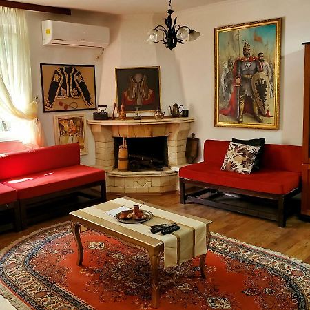 Unique Traditional House, Hosted By J&G تيرانا المظهر الخارجي الصورة