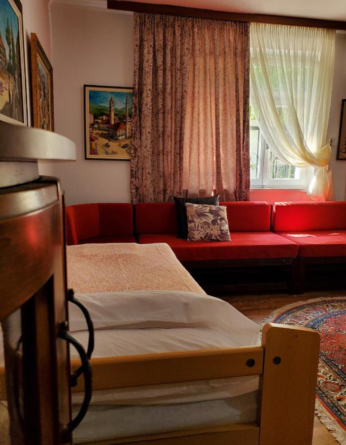 Unique Traditional House, Hosted By J&G تيرانا المظهر الخارجي الصورة