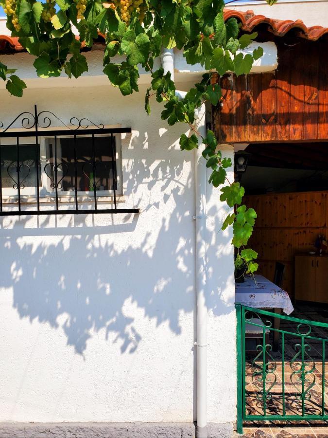 Unique Traditional House, Hosted By J&G تيرانا المظهر الخارجي الصورة